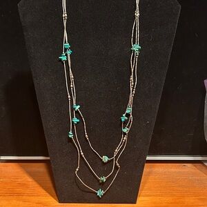 NATIVE AMERICAN Turquoise and Brown Beaded Necklace